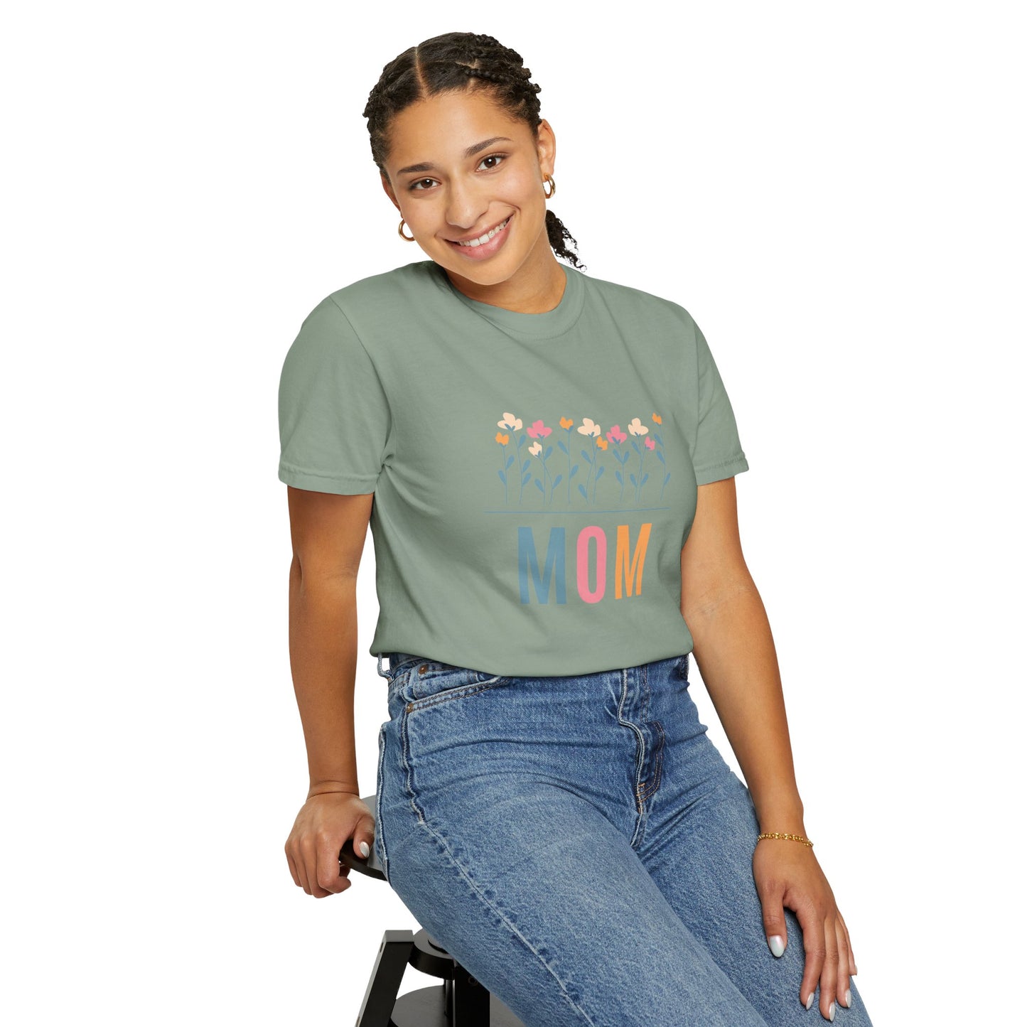 The Mom Tee